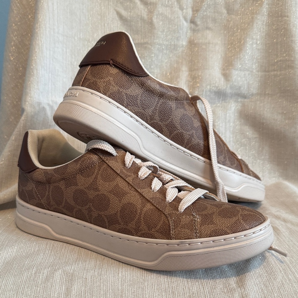 Coach Brown Canvas Low-Top Sneakers Sz 9.5 B